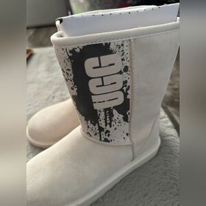 Uggs White Price Is Firm